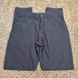 Vuori Meta Pants Mens 30 Gray Charcoal Chino Performance Stretch 5-Pocket V430